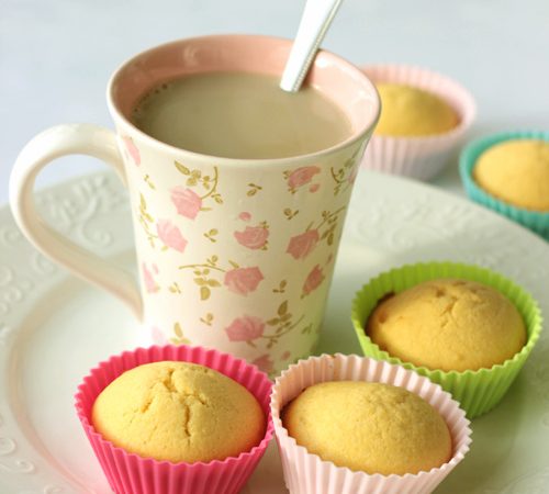 Bolinhos de Fubá com Coco